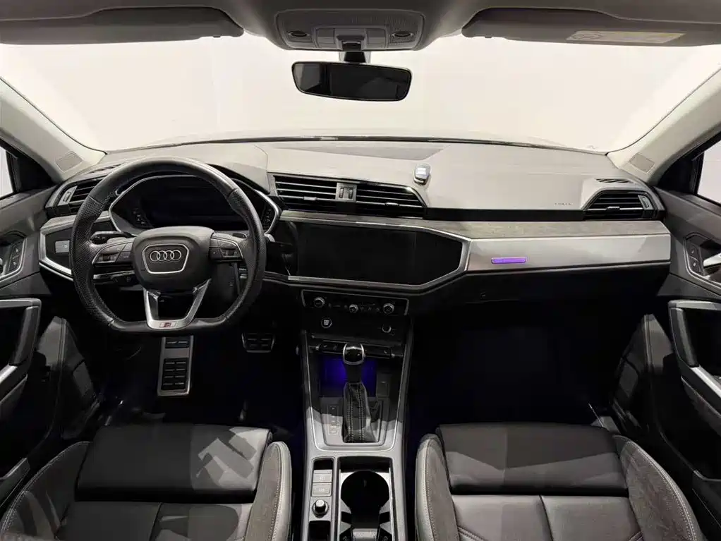 Audi Q3 Sportback — миниатюра 7