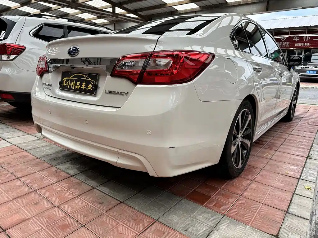 Subaru Legacy — миниатюра 6