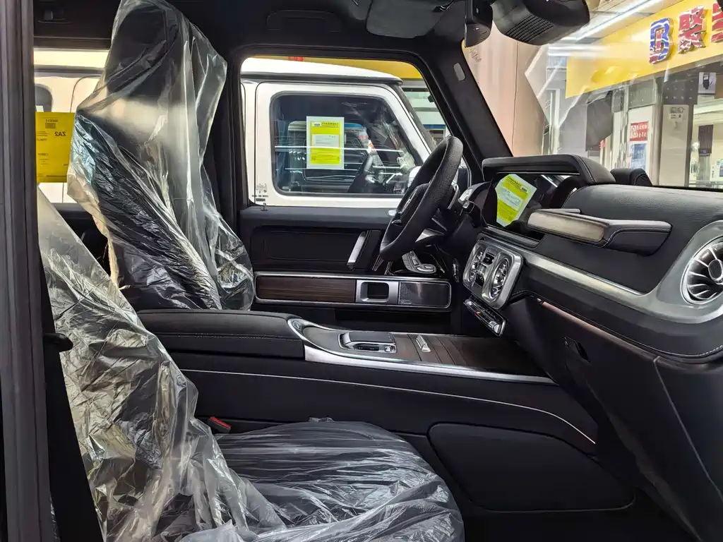 Mercedes-Benz G-Class — миниатюра 6