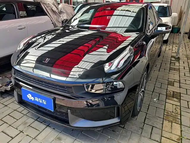 2021 Lynk & Co 03