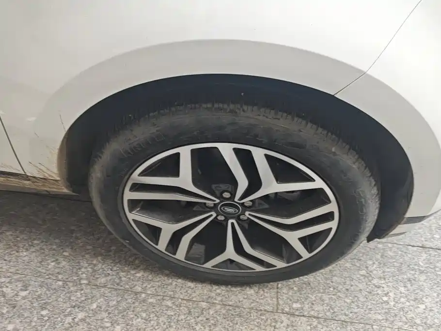 Land Rover Evoque — миниатюра 6
