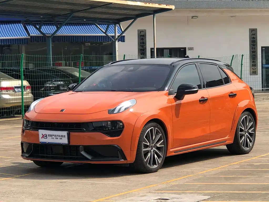 Lynk & Co 02 Hatchback