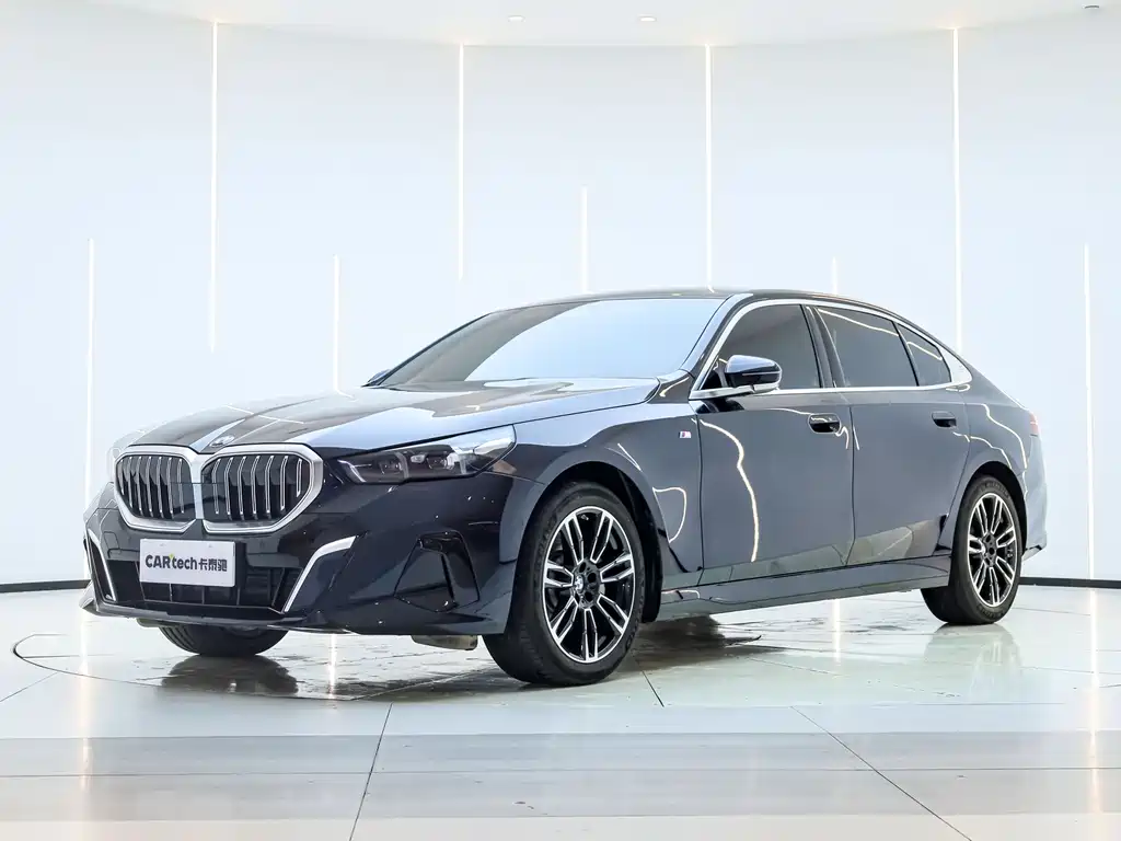 BMW 5 Series 2025
