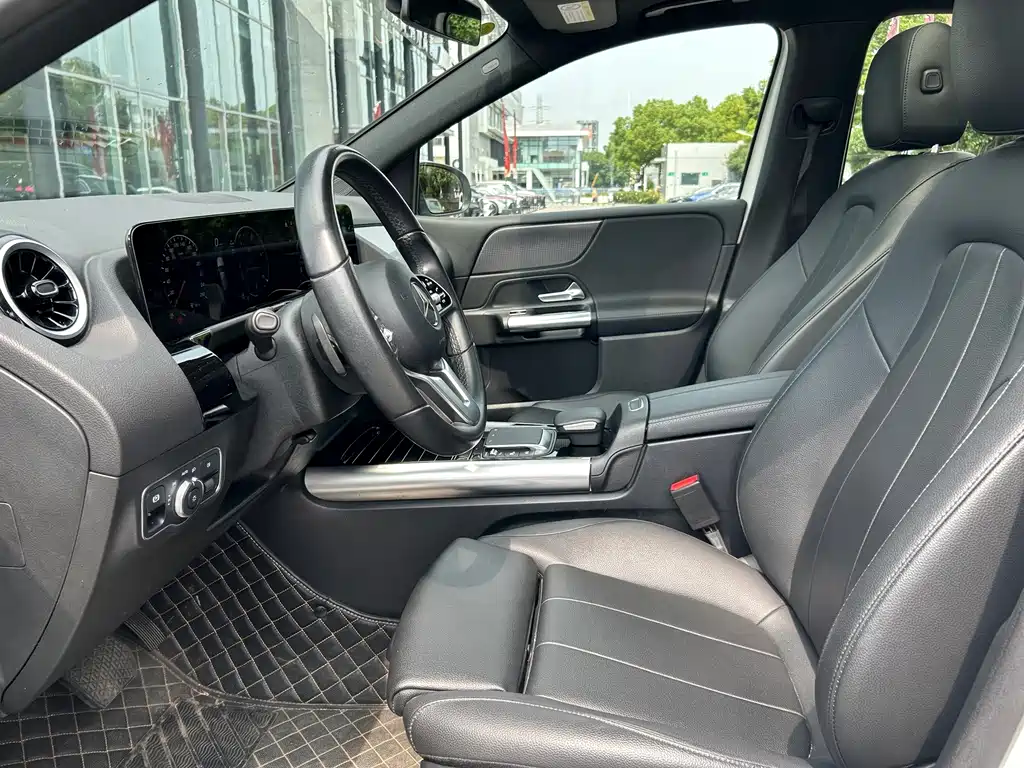 Mercedes-Benz B-Class — миниатюра 7
