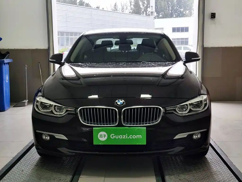 BMW 3 Series — миниатюра 3
