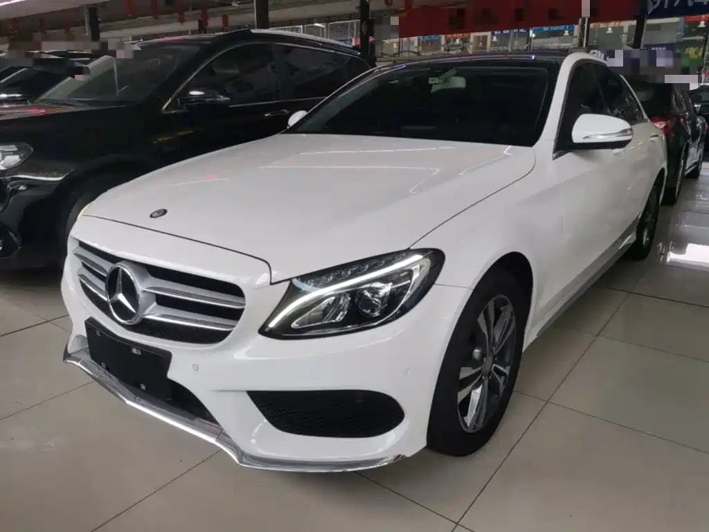 Mercedes-Benz C-Class — миниатюра 2