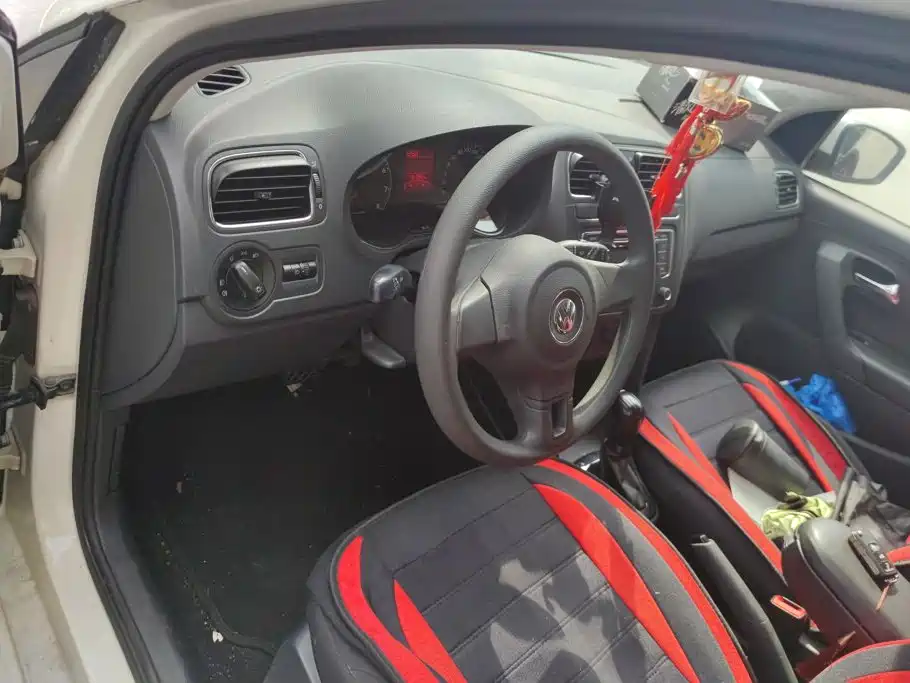 Volkswagen Polo — миниатюра 12
