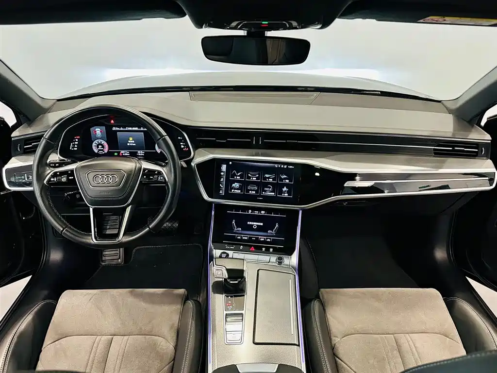 Audi A6L 2023 40 TFSI Luxury
