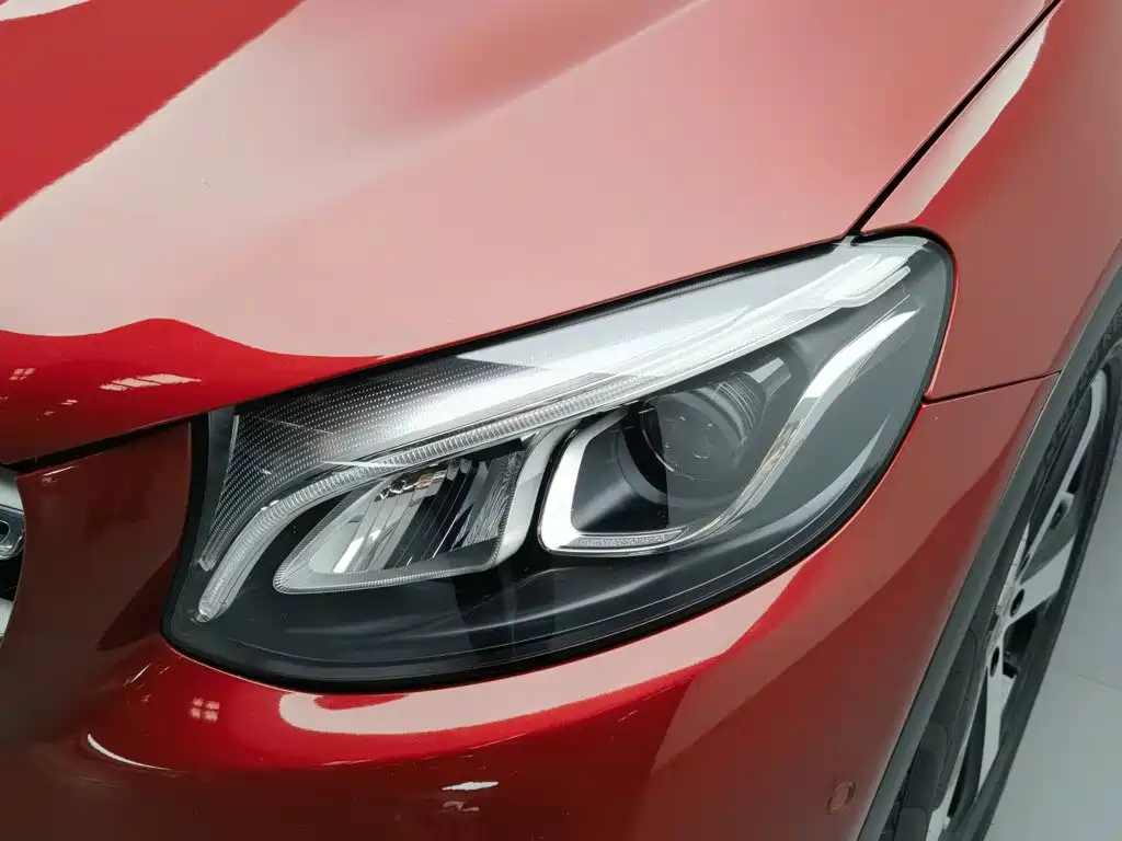 Mercedes-Benz GLC — миниатюра 7