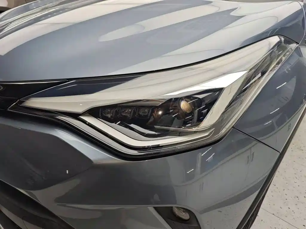 Toyota C-HR — миниатюра 24