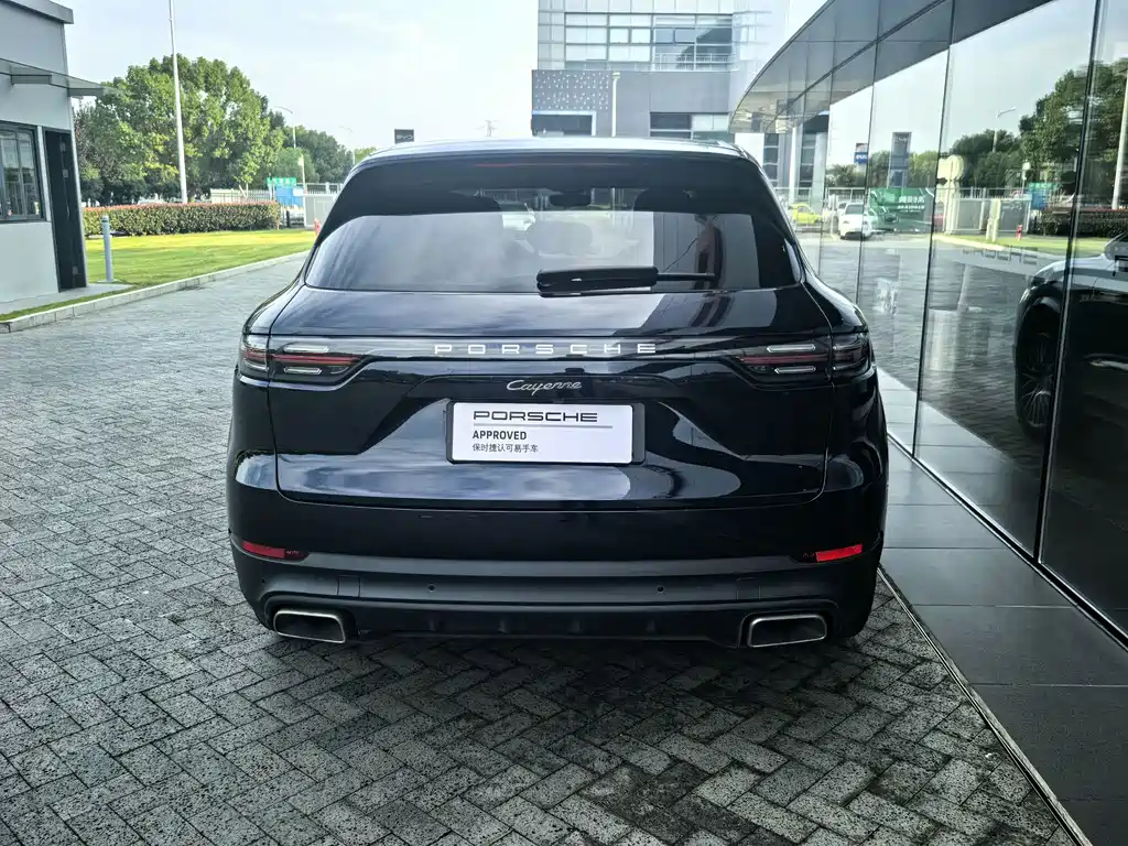 Porsche Cayenne Hybrid — миниатюра 11