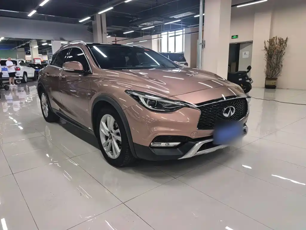Infiniti QX30 — миниатюра 5