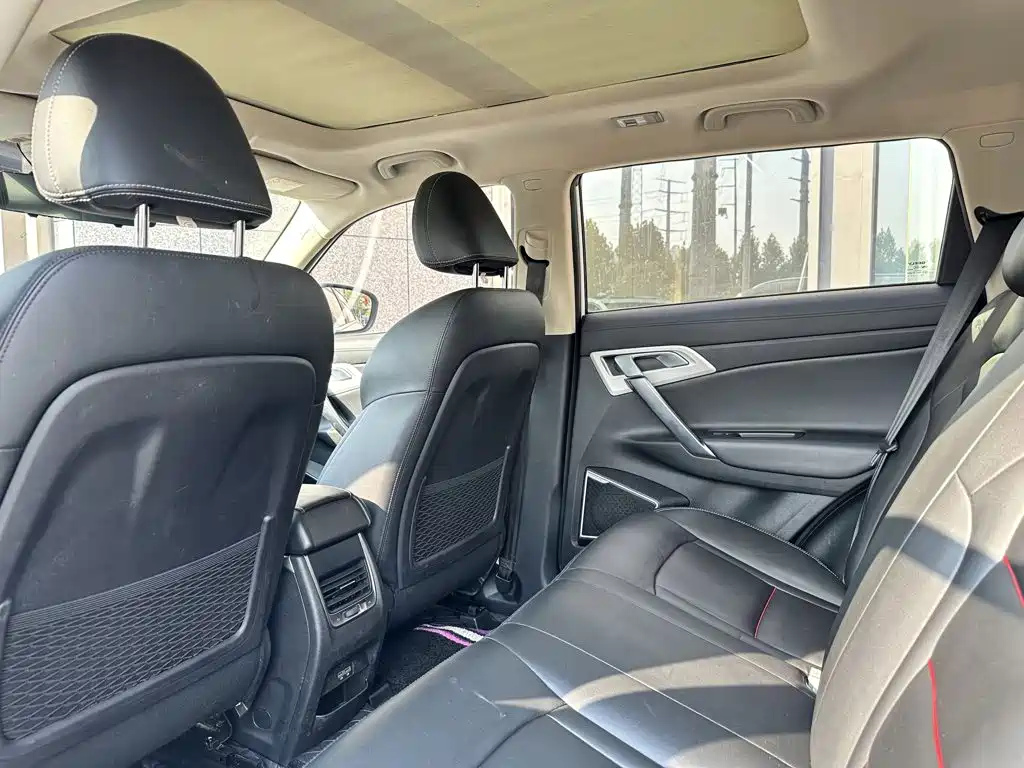 Geely Boyue — миниатюра 7