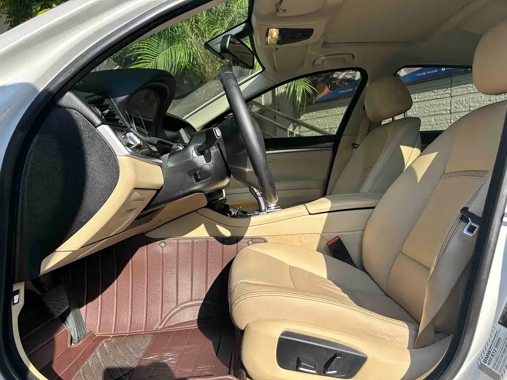 BMW 5 Series — миниатюра 6
