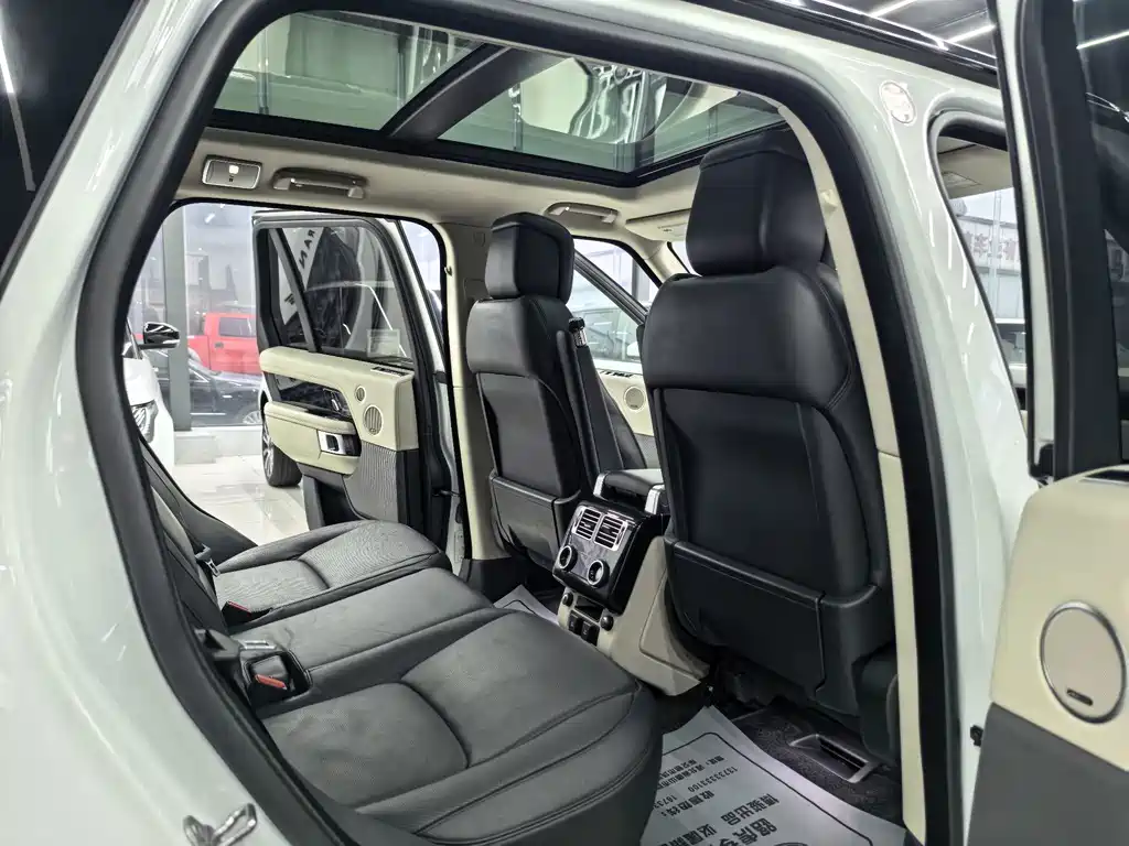 Land Rover Range Rover — миниатюра 9