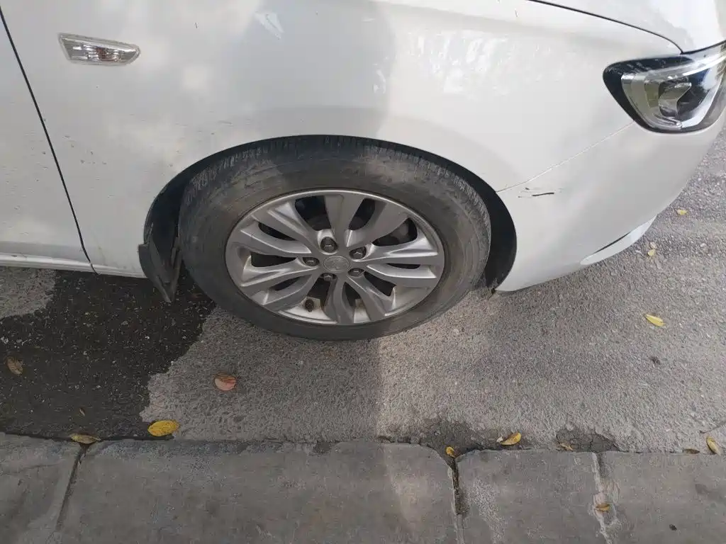 Buick Excelle — миниатюра 24