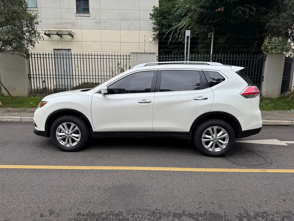 Nissan X-Trail — миниатюра 6