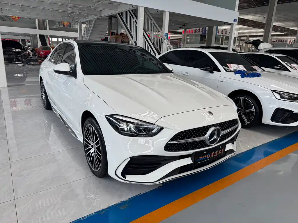 Mercedes-Benz C-Class — миниатюра 3