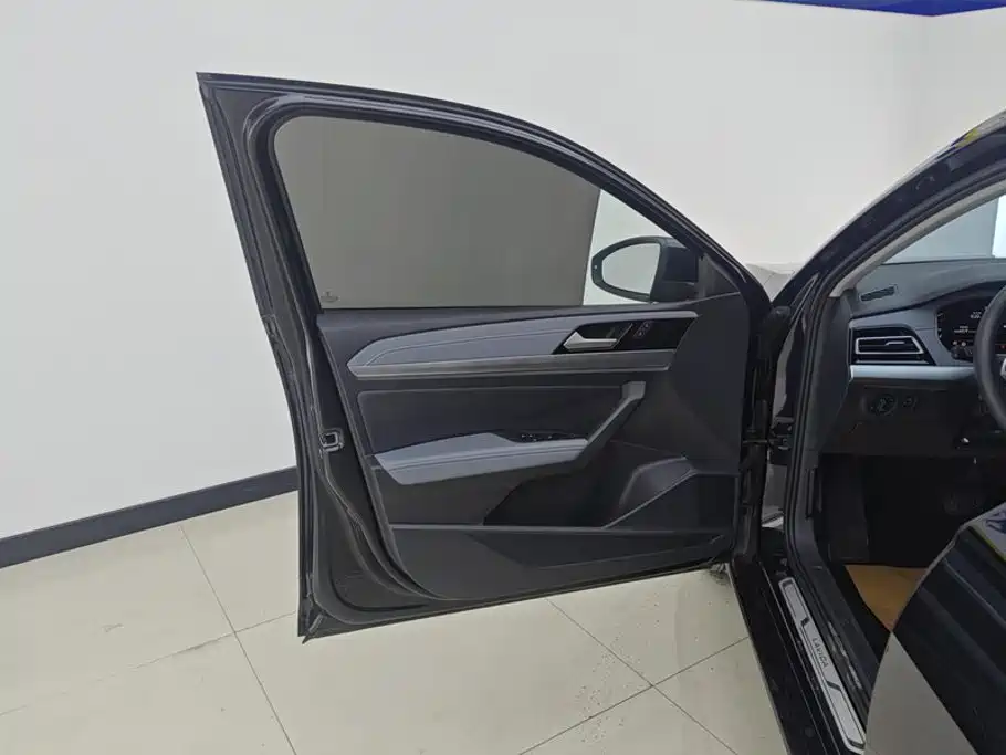 Volkswagen Lavida — миниатюра 7