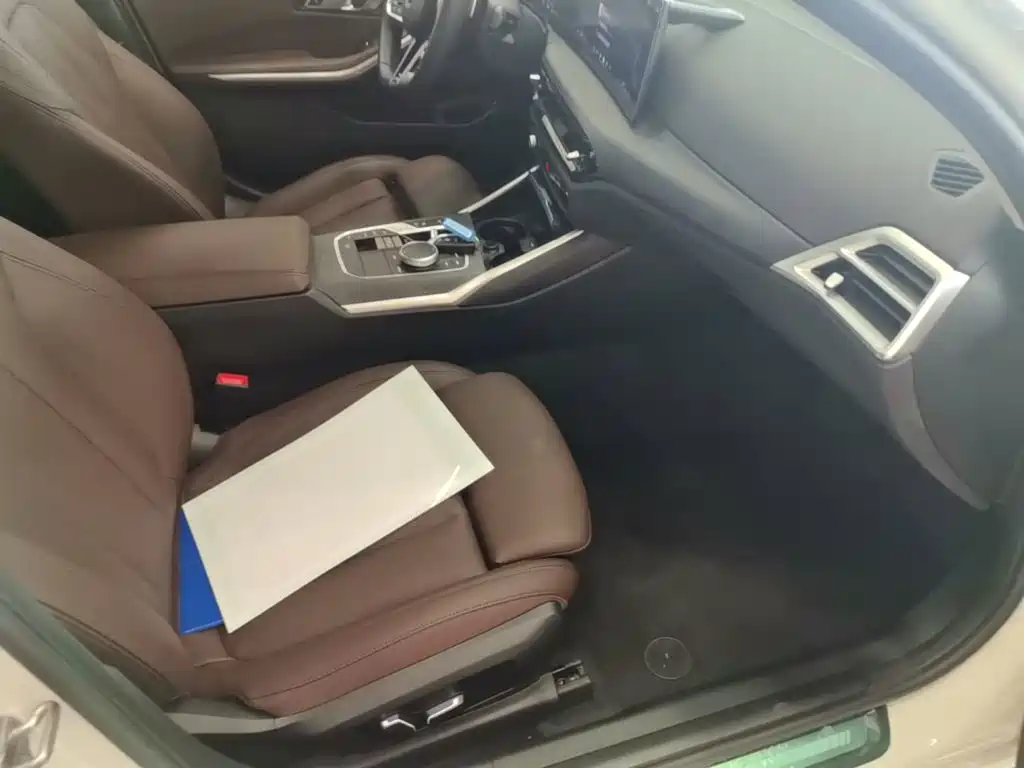 BMW 3 Series — миниатюра 9