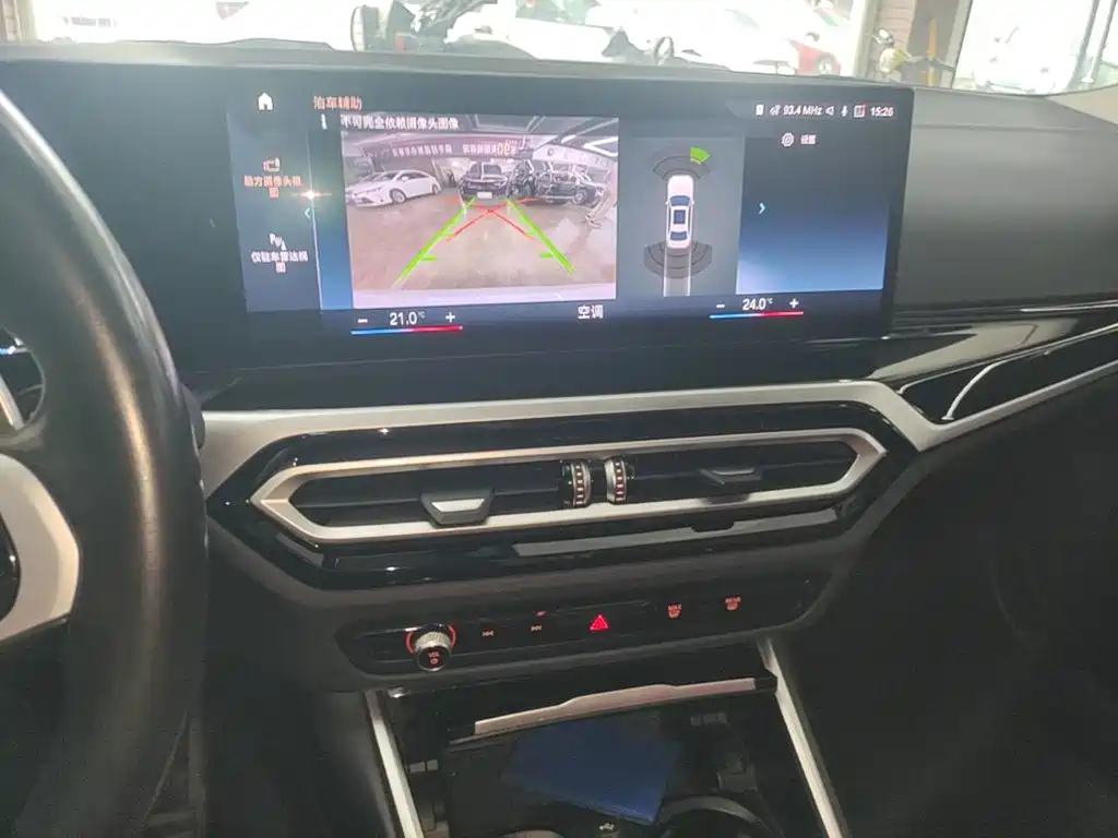 BMW 3 Series — миниатюра 13