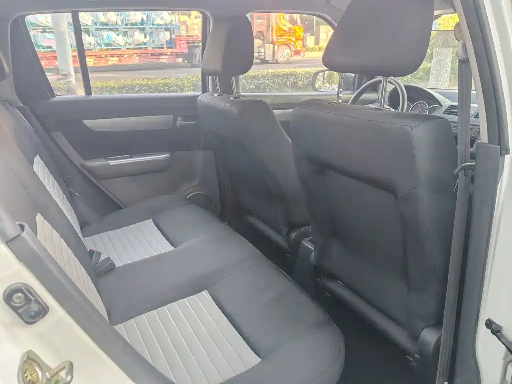 Suzuki Swift — миниатюра 11