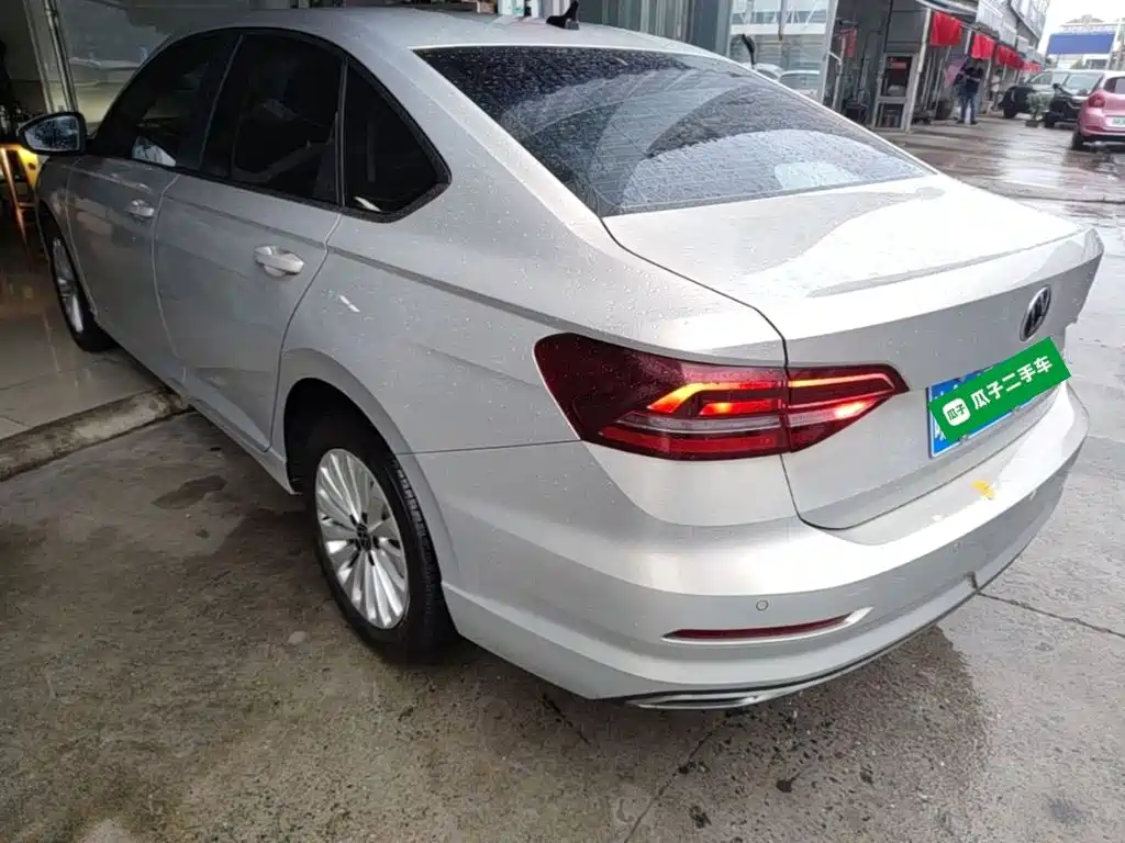 Volkswagen Lavida — миниатюра 5