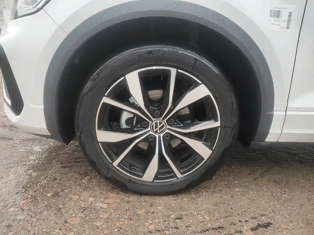 Volkswagen T-Roc — миниатюра 23