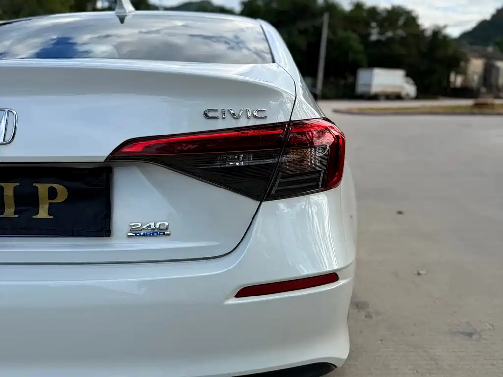 Honda Civic — миниатюра 12