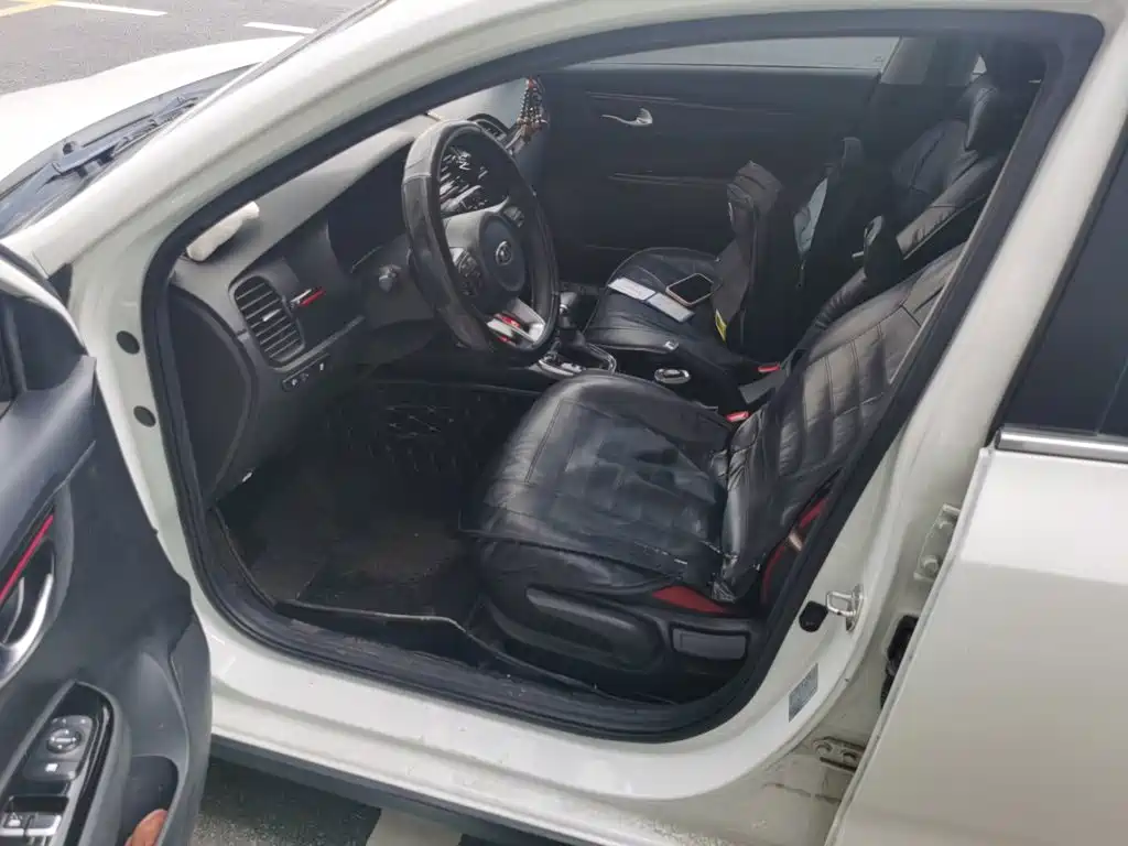Kia KX Cross — миниатюра 14