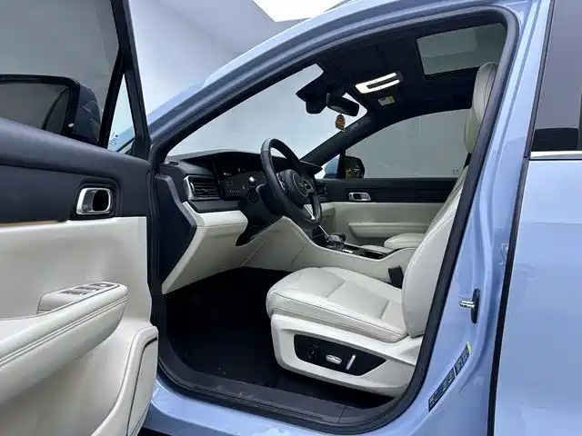 Li Auto Li ONE — миниатюра 11