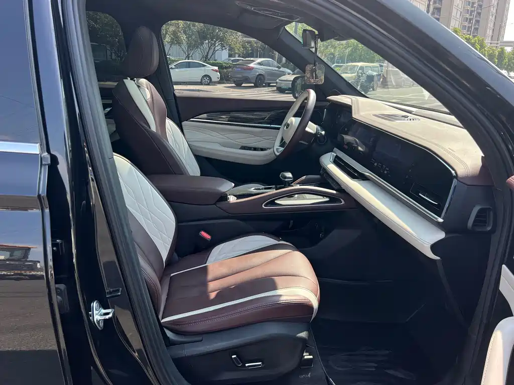 Geely Xingyue L — миниатюра 22