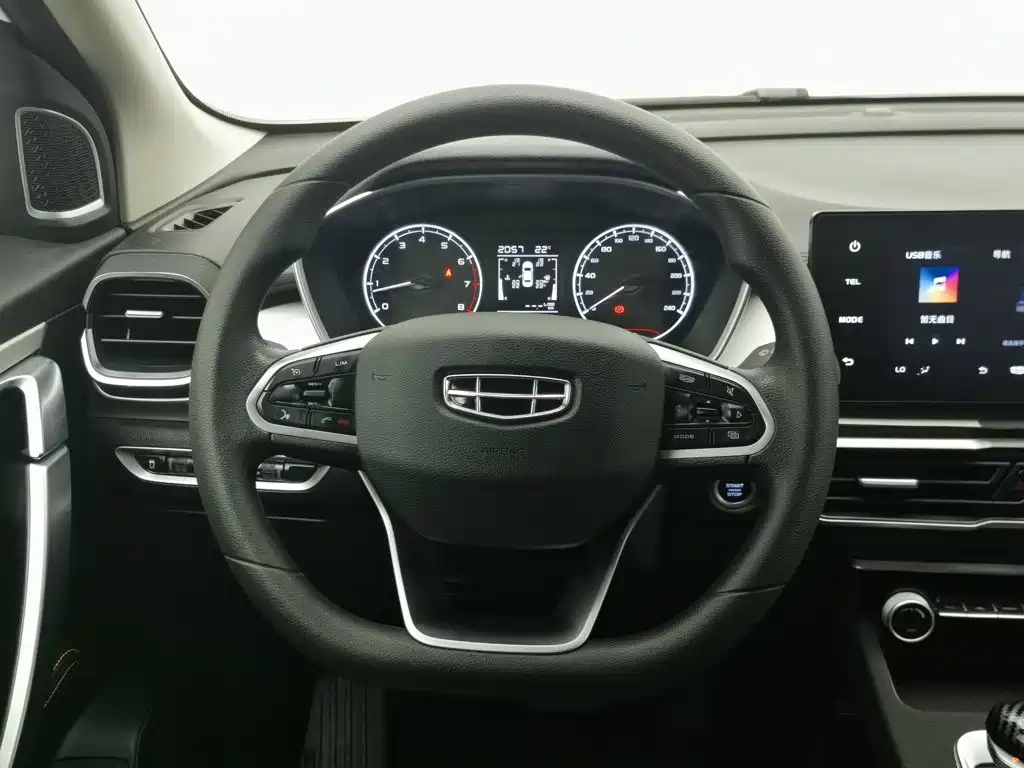 Geely Binyue — миниатюра 11