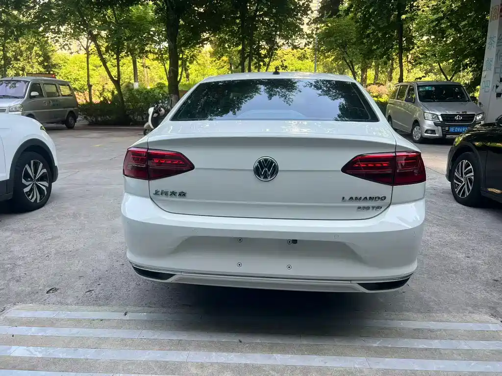 Volkswagen Lamando — миниатюра 6
