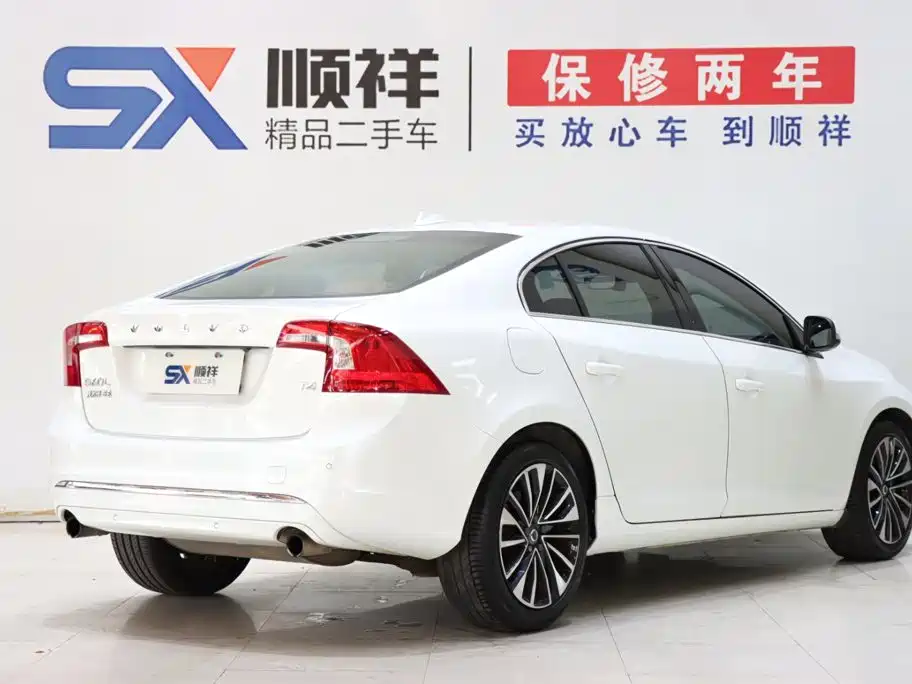 Volvo S60 — миниатюра 4
