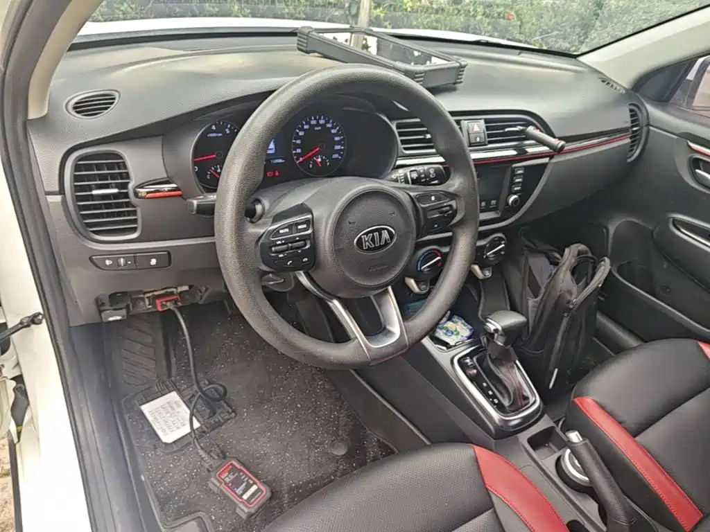 Kia KX Cross — миниатюра 10