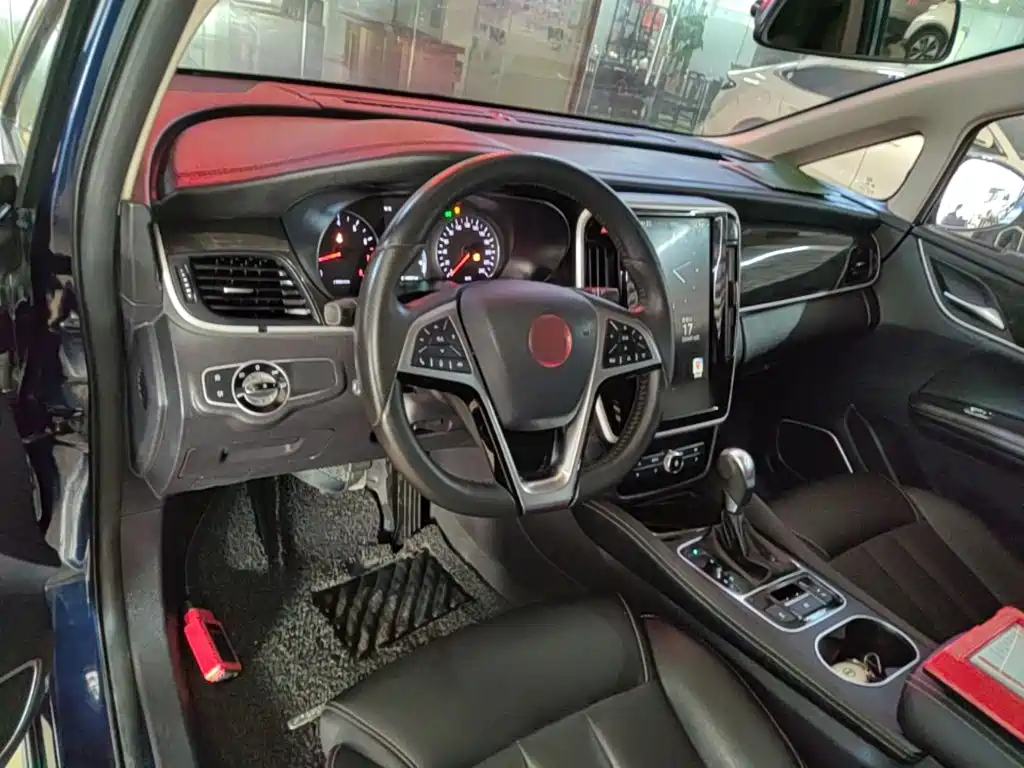 BYD MAX — миниатюра 10