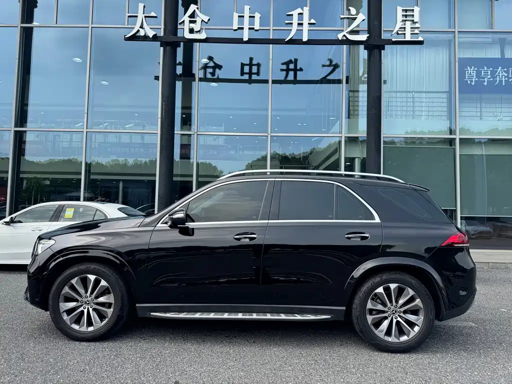 Mercedes-Benz GLE (Import) — миниатюра 7