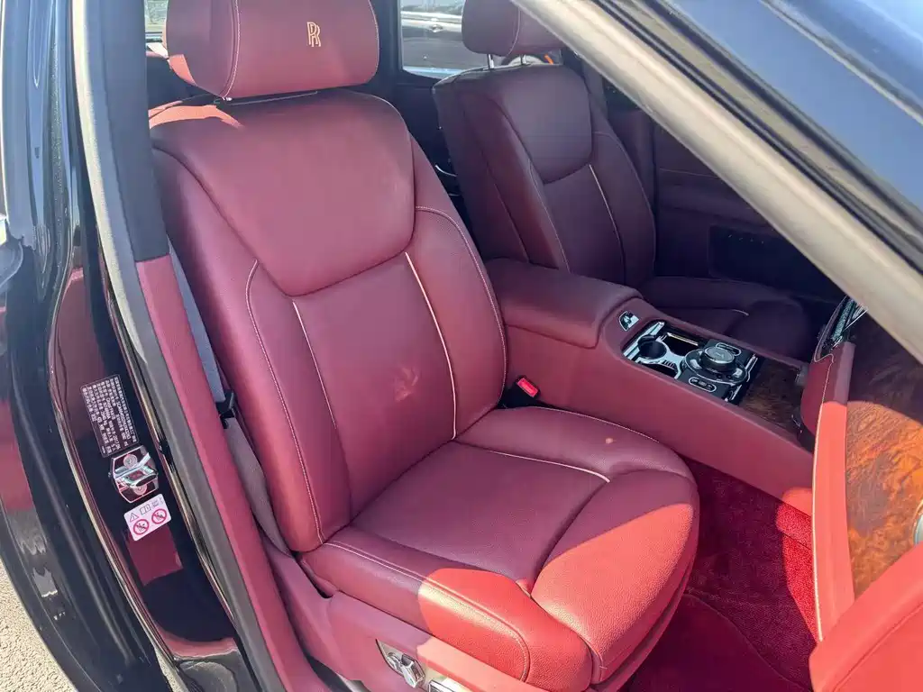 Rolls-Royce Ghost — миниатюра 4