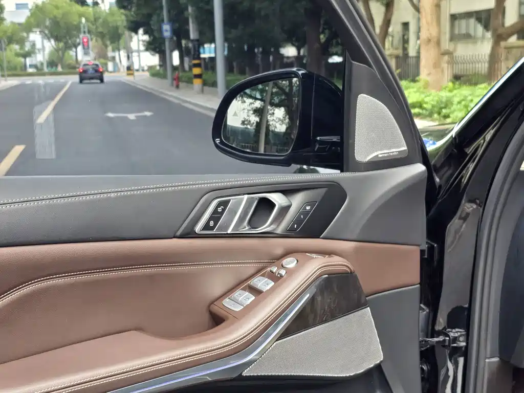 BMW X5 — миниатюра 6