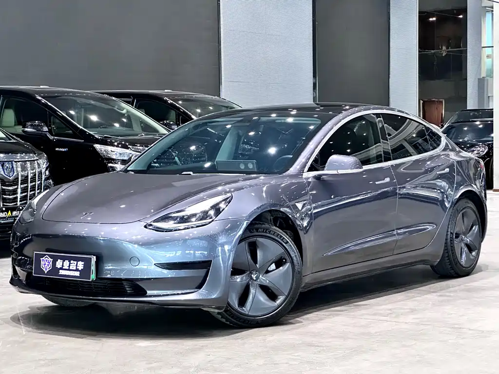 Tesla Model 3 2020