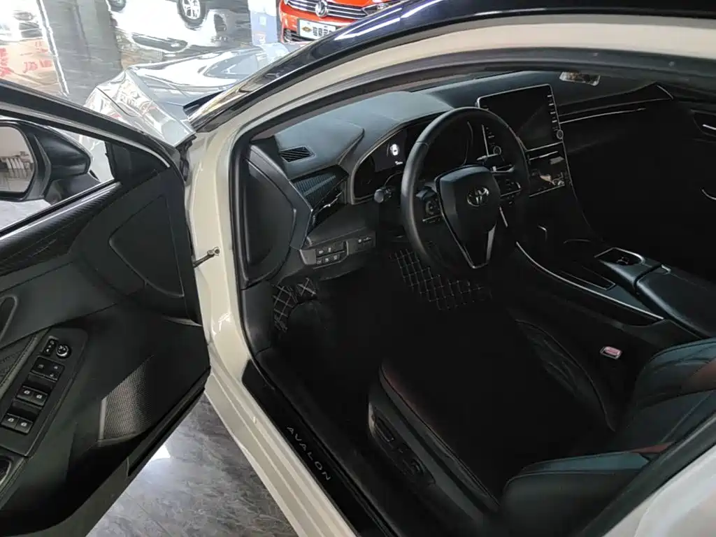 Toyota Avalon — миниатюра 16