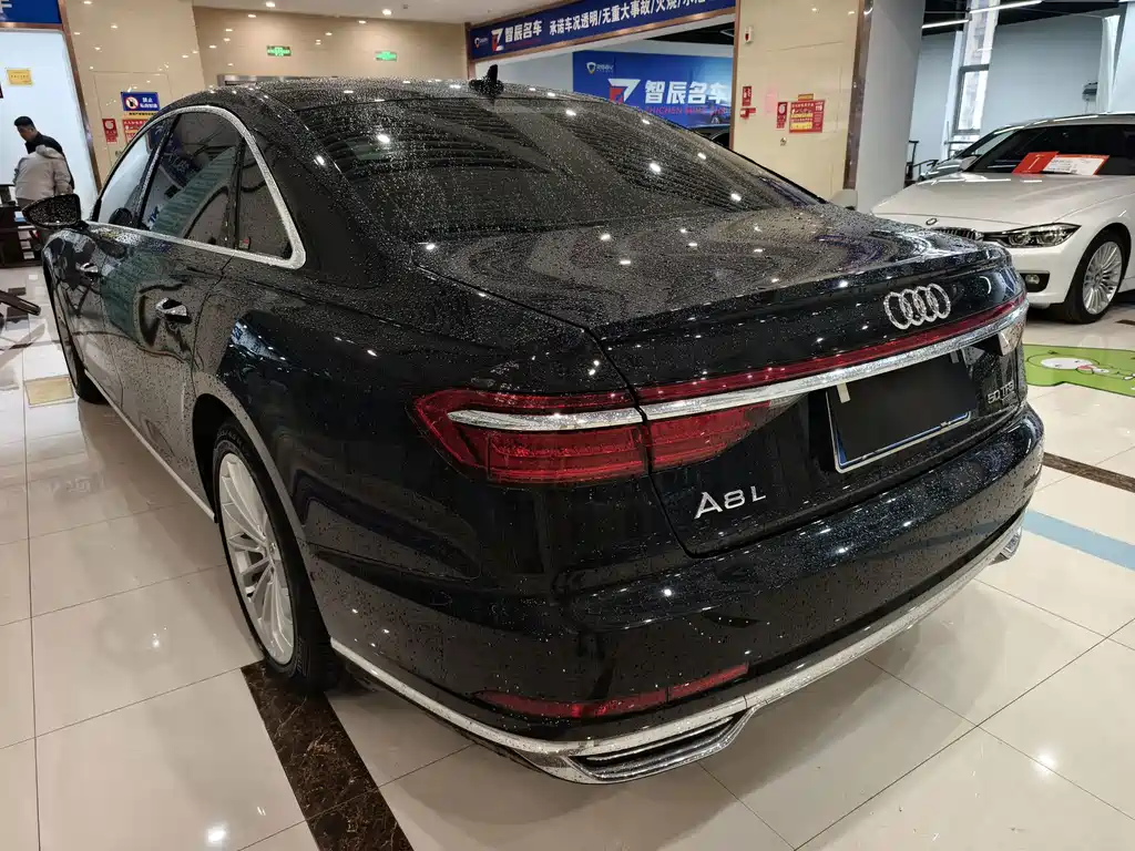 Audi A8 — миниатюра 9