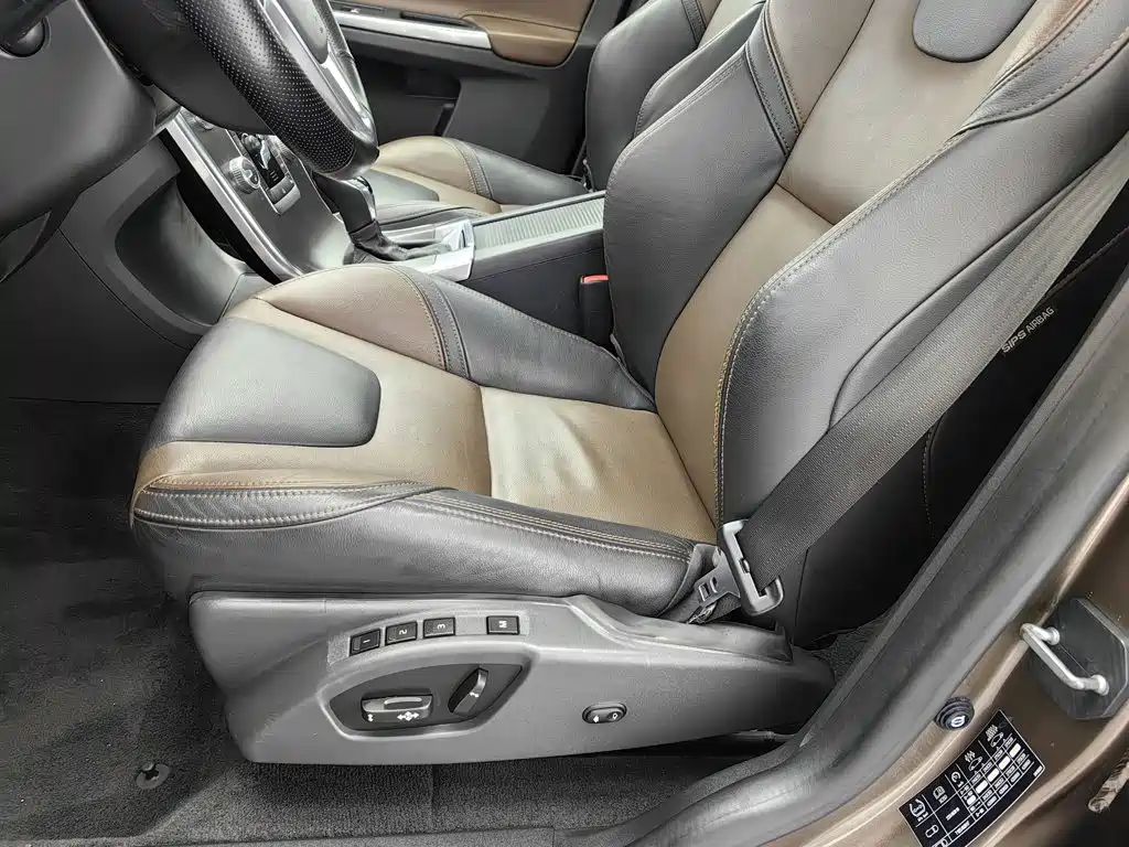 Volvo XC60 — миниатюра 20