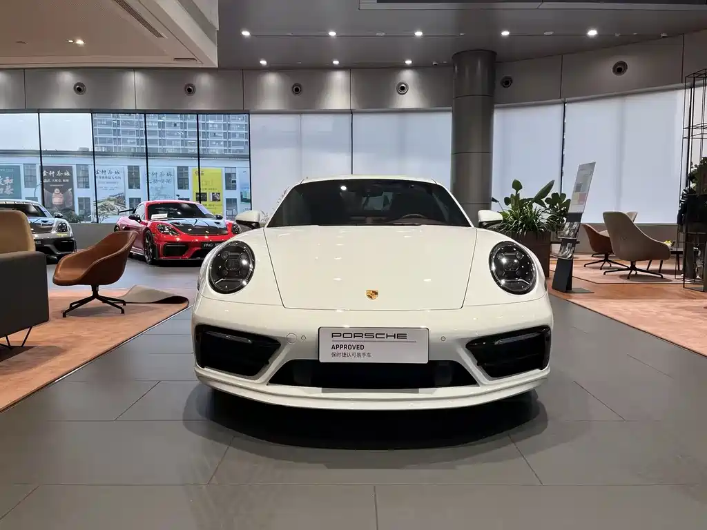 PORSCHE 911