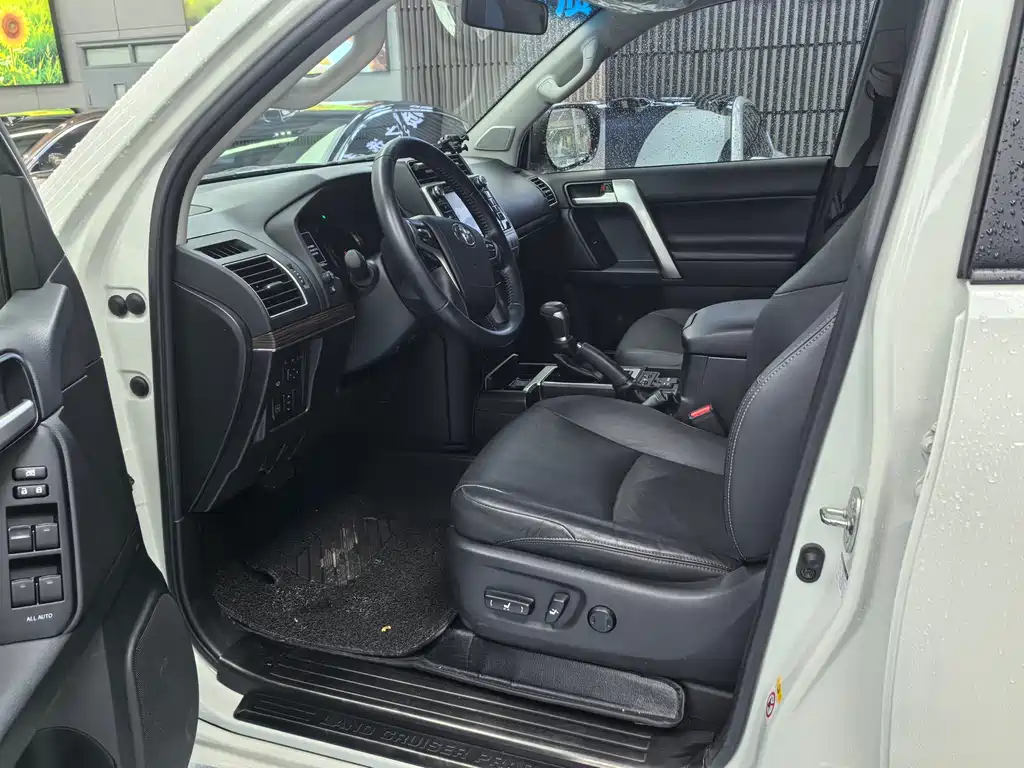 Toyota Prado — миниатюра 4