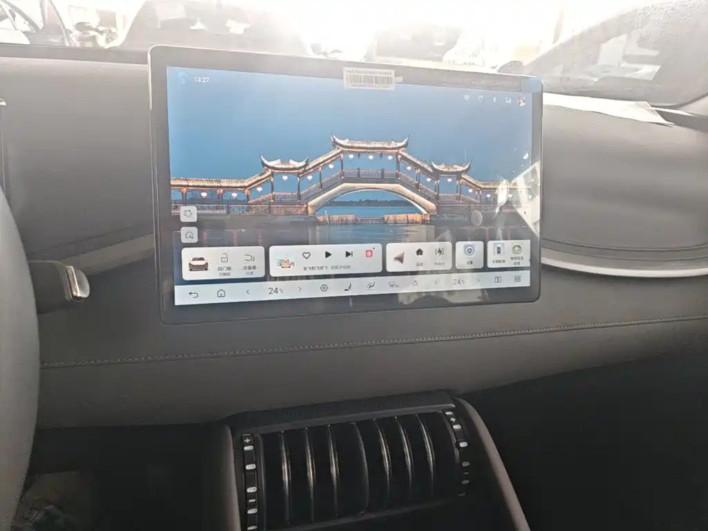 BYD Yuan Plus — миниатюра 13