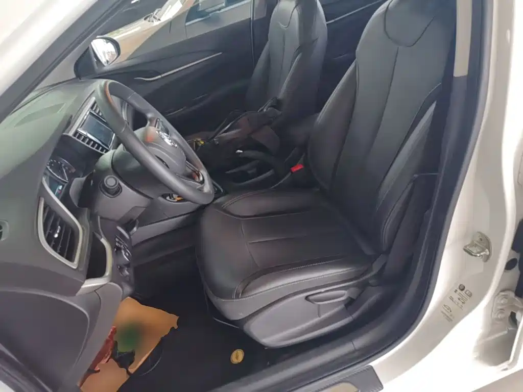 Buick Excelle — миниатюра 15