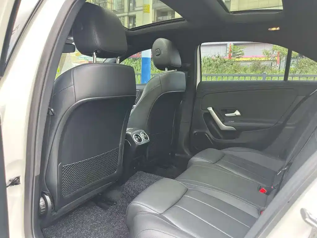 Mercedes-Benz A-Class — миниатюра 4