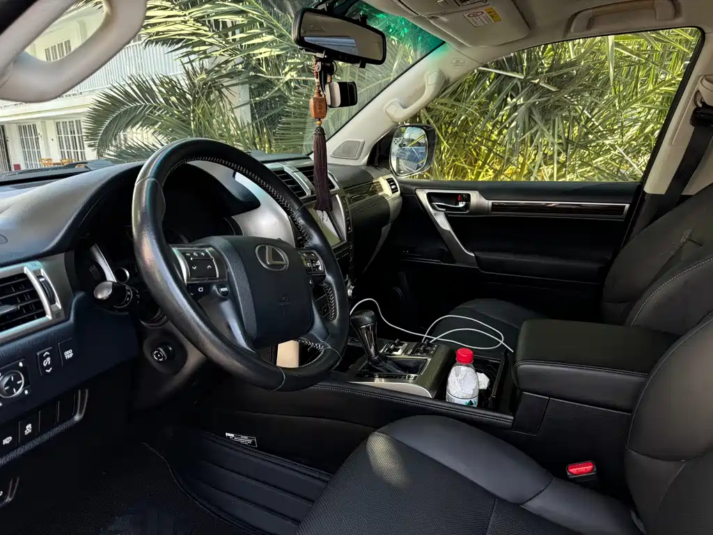 Lexus GX — миниатюра 5